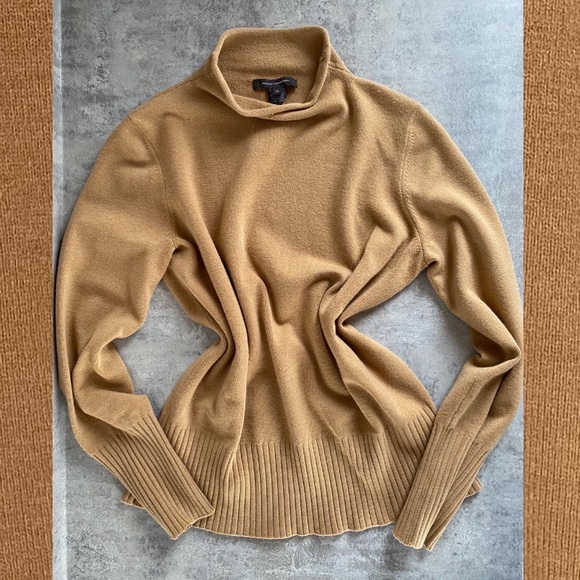 FRENCH CONNECTION turtleneck. - Picture 1 of 7